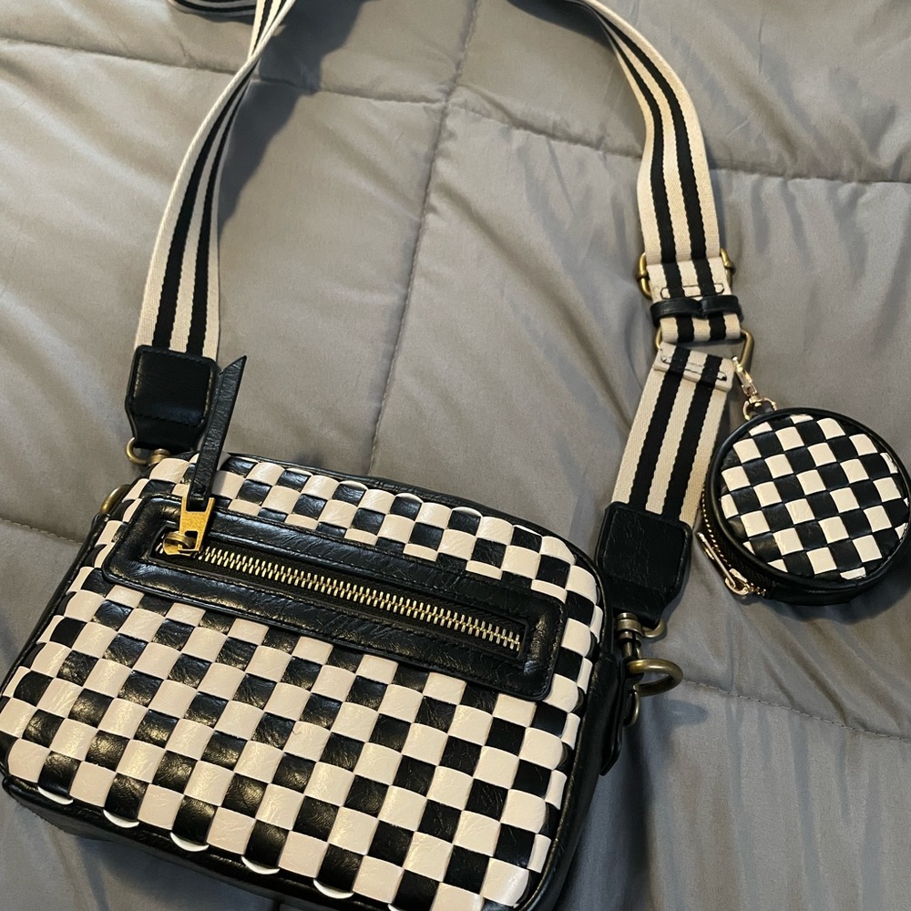 Universal thread checkered crossbody bag with extra pouch